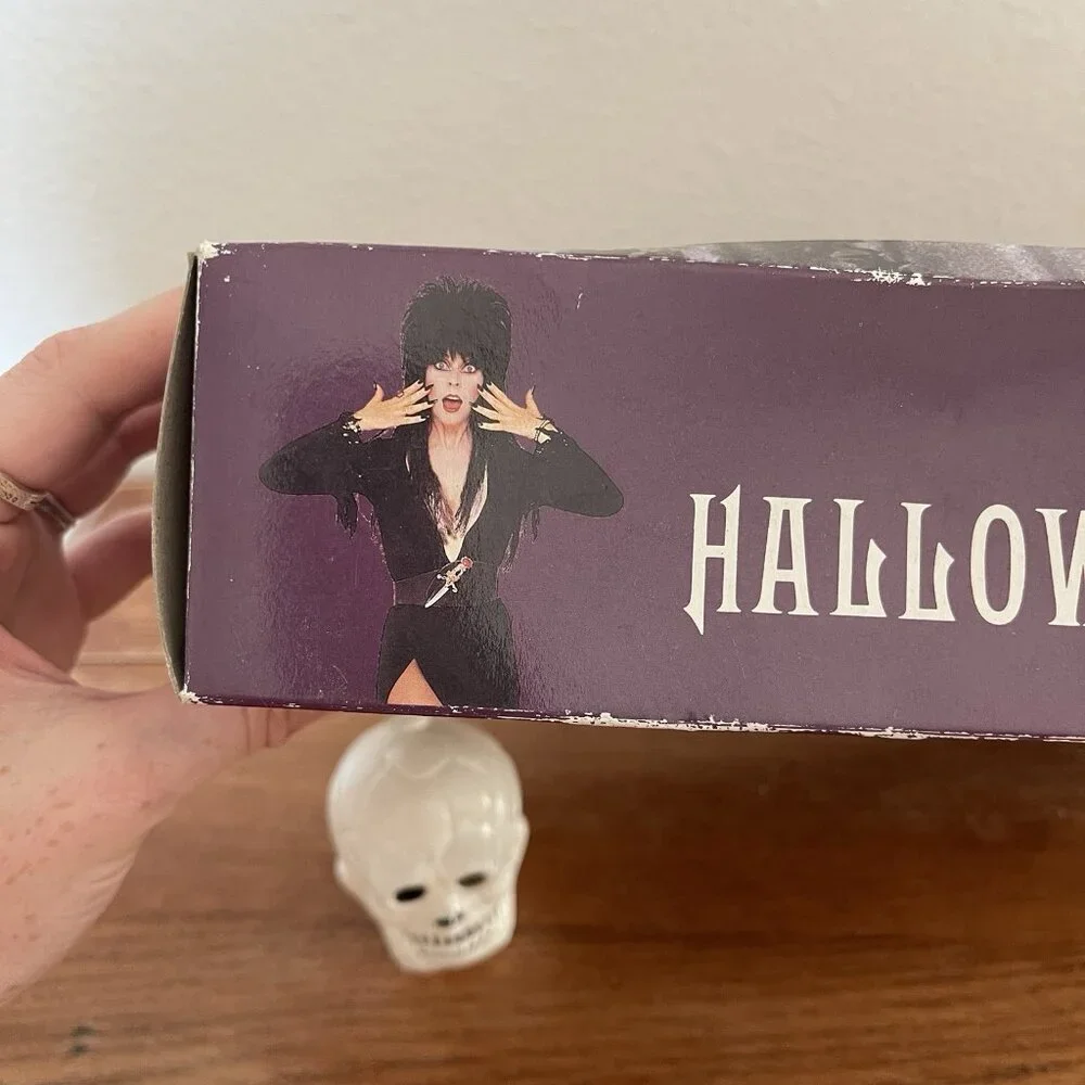 ELVIRA Mistress of the Dark Halloween NEW NOS 10 Skull Lights RARE Vintage